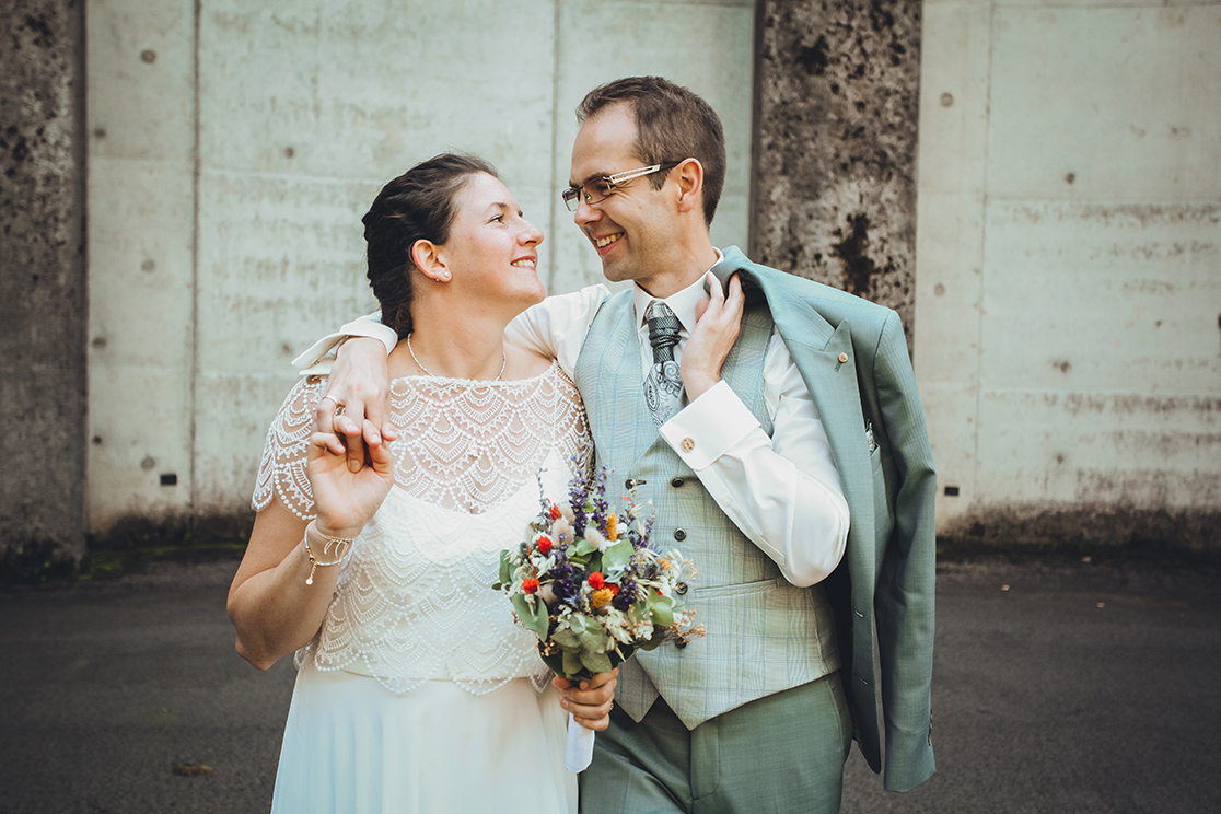 Hochzeitsbilder Hochzeit Fotoshooting Fotograf Erfurt Suhl Gera Nordhausen Greiz Altenburg Sömmerda Mühlhausen Eisfeld Friedrichroda Römhild Artern Sondershausen Meiningen Schmalkalden Ilmenau Zella-Mehlis